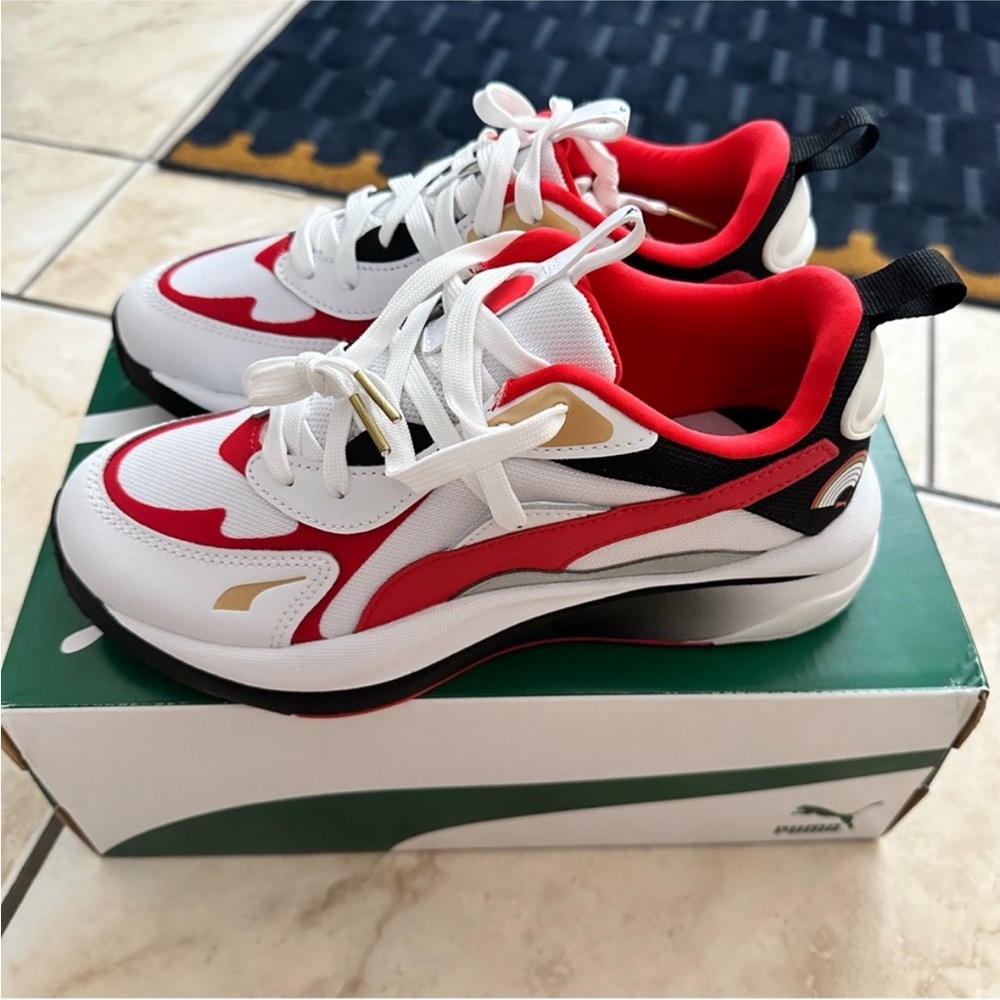 NWT Puma RS-Curve Art of Sport Sneakers - Picture 3 of 8